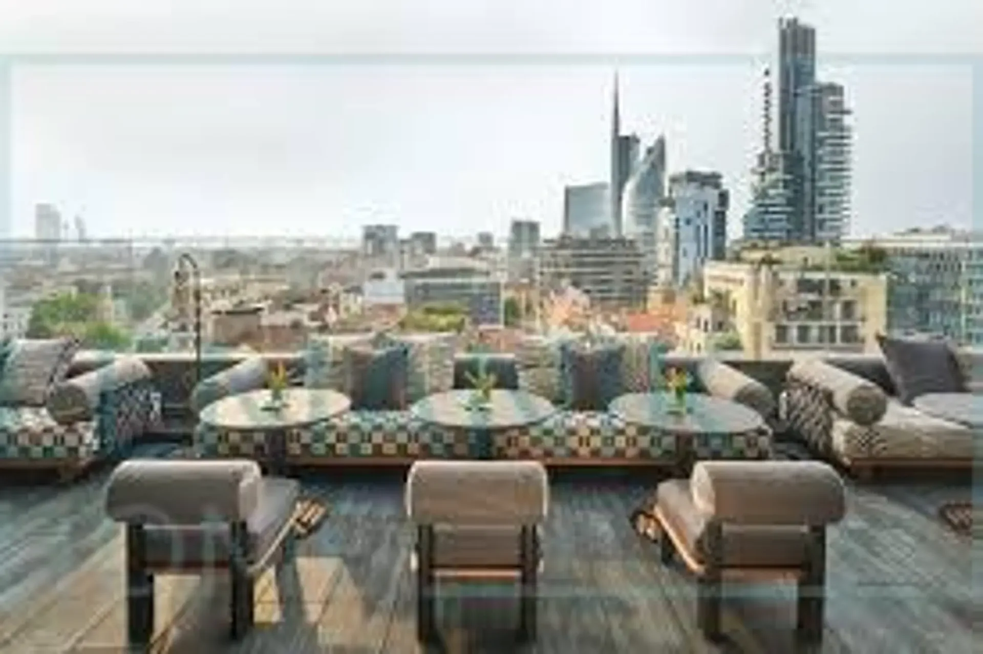 Restaurant mit Terrasse und Dachgarten!!!