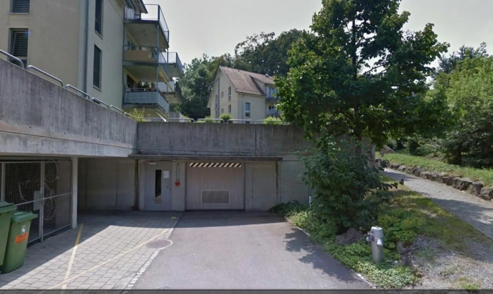 Places de stationnement à louer au 511, Freiburgstrasse