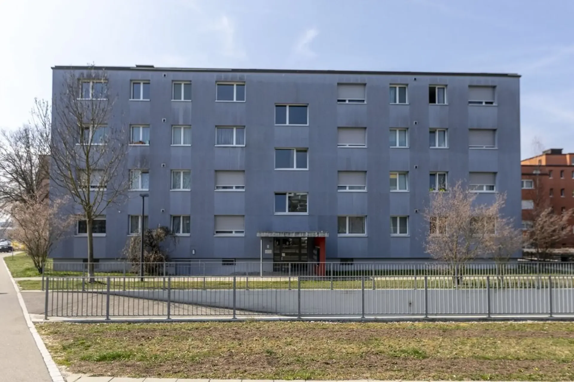Place de stockage à louer à Kloten