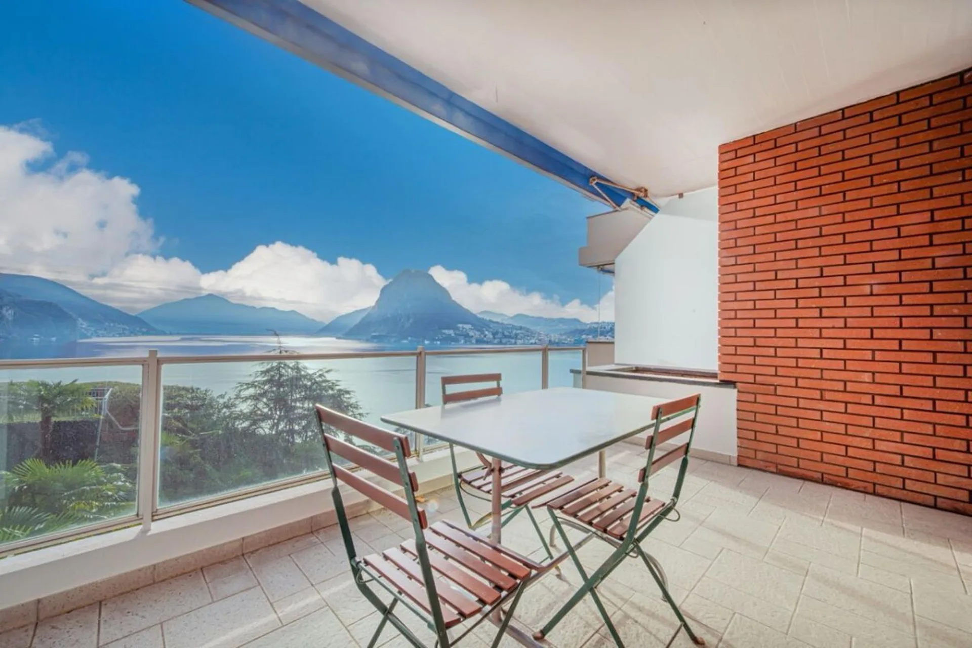 Boutique-Wohnung mit Panoramablick auf den Luganersee