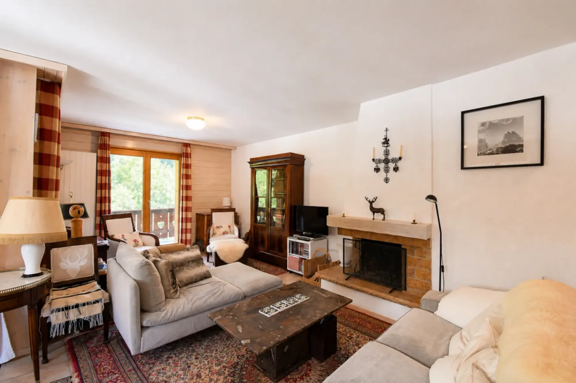Set of 2 apartments (3.5 rooms + studio) in Champéry