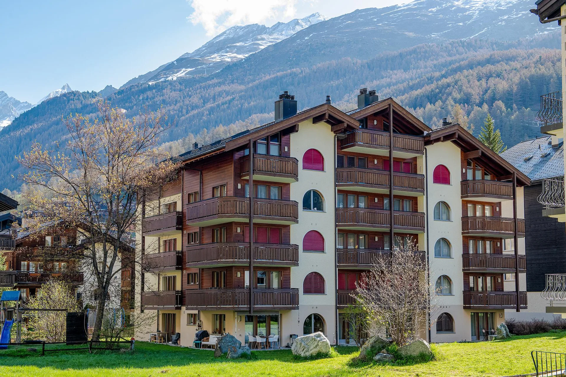 Zentral gelegene, schöne 4.5-Zimmer-Wohnung mit einzigartigem Matterho