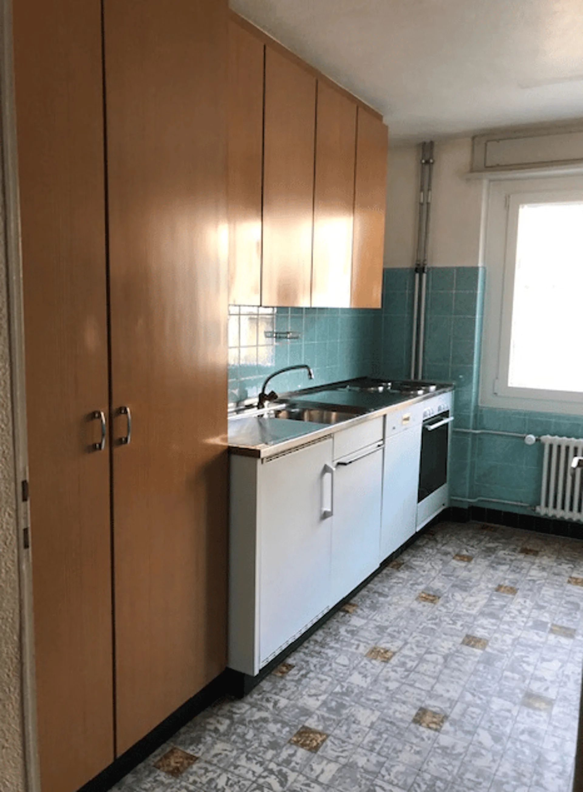 Charmantes 2-Zimmer-Wohnung mit Balkon in Le Locle