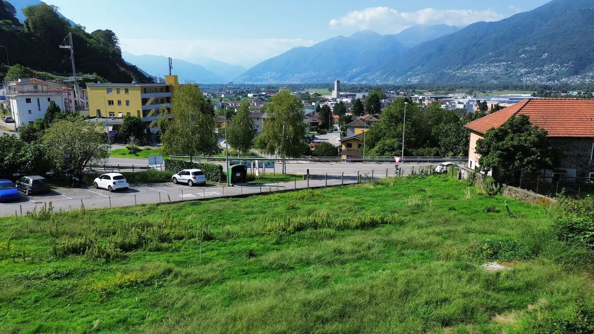 Einfamilienhaus in naher Bauausführung in Cadenazzo in neuem Wohnkomplex