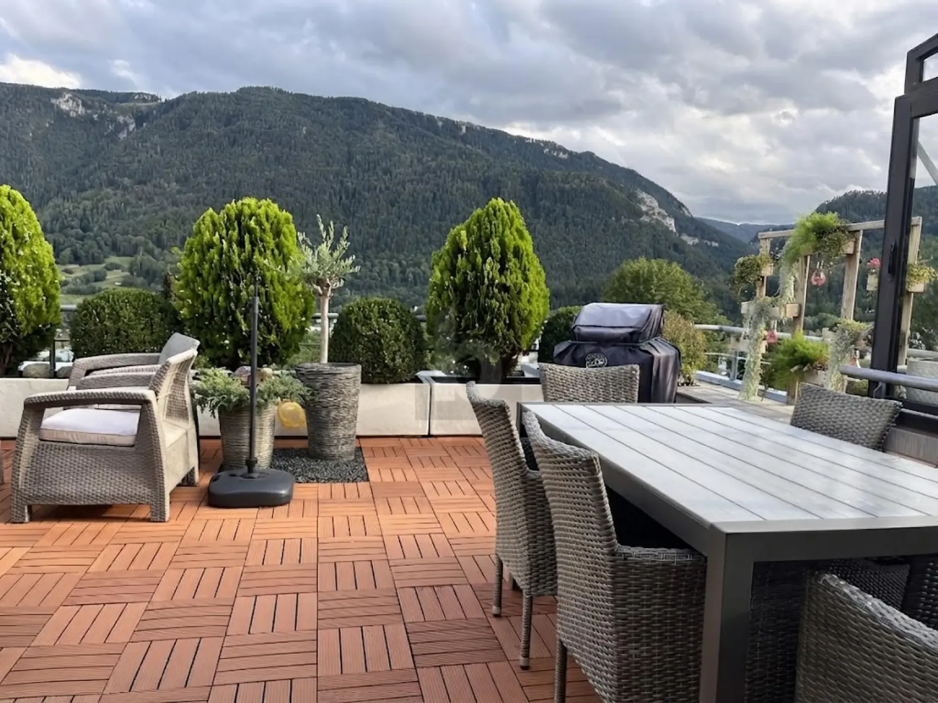EIN PARADIES MIT AUSSERGEWÖHNLICHER AUSSTATTUNG