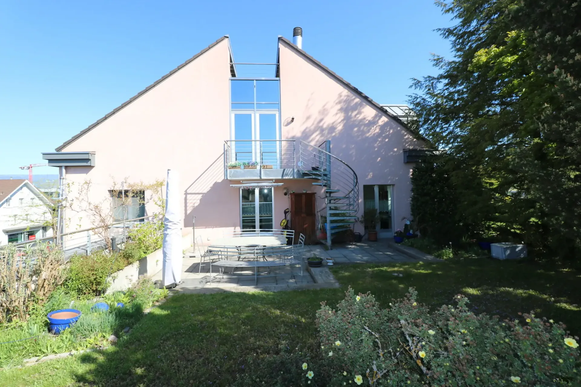 Duplex 5 1/2 pièces avec superbe terrasse sur le toit