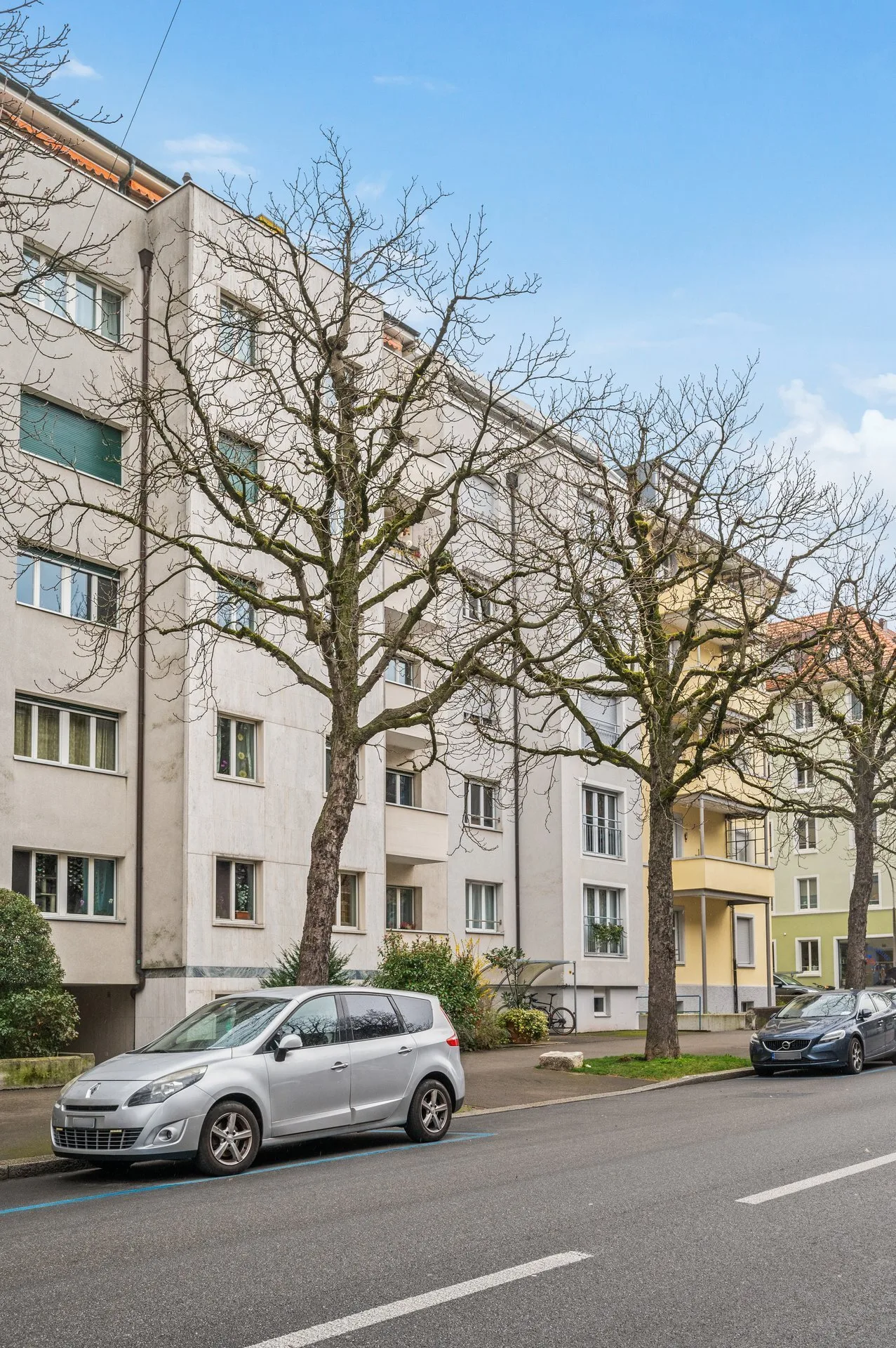 Your first apartment? A great choice!