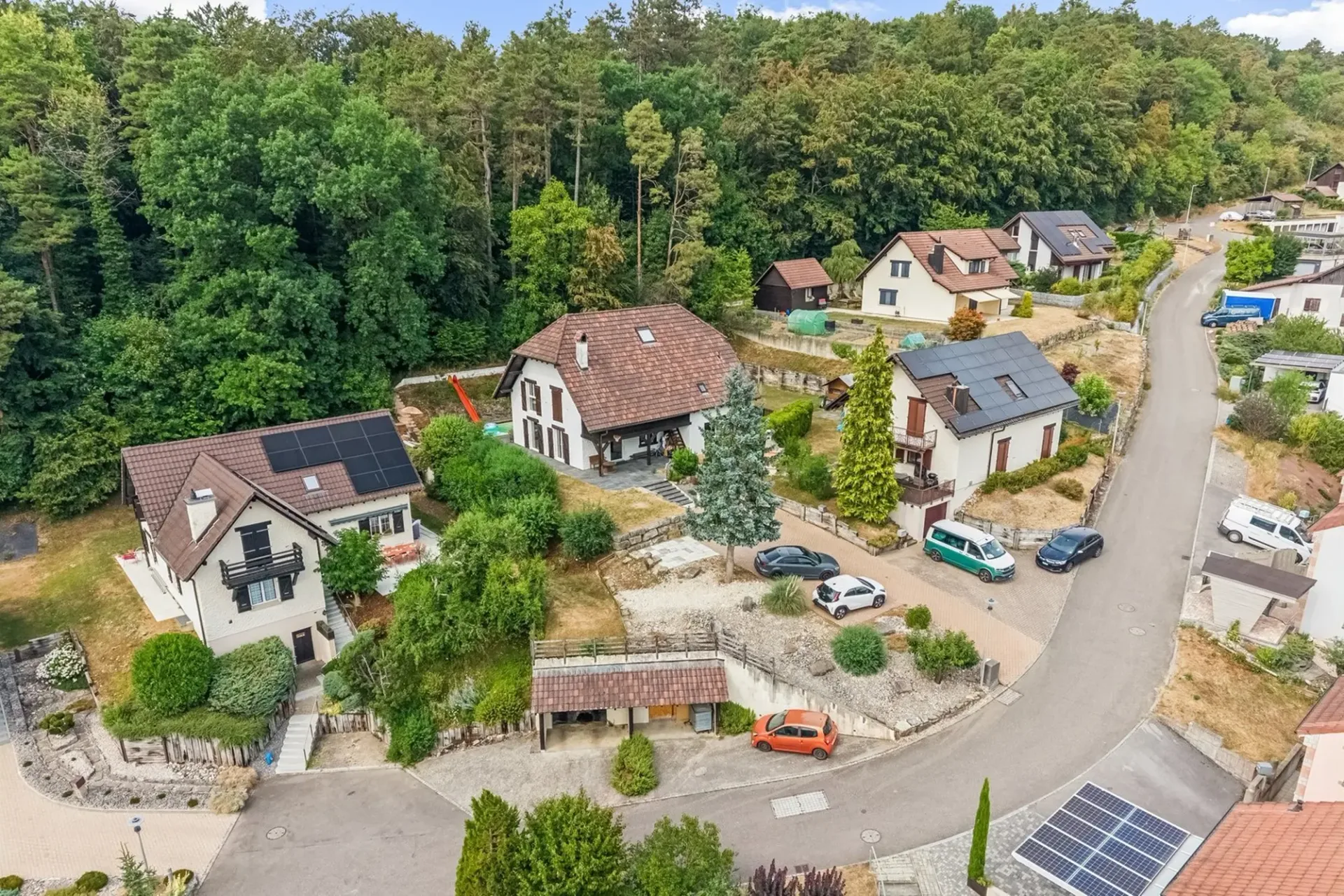 Prunkstück in Waldrandnähe - Fontenais