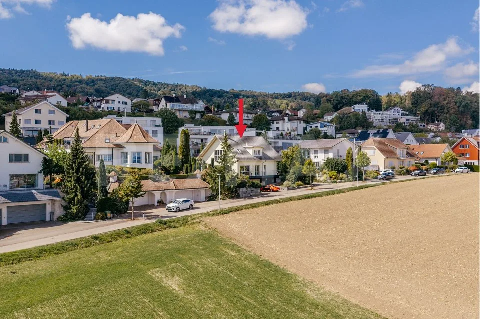 Wo Licht und Panorama Räume prägen: Einfamilienhaus am Heitersberg