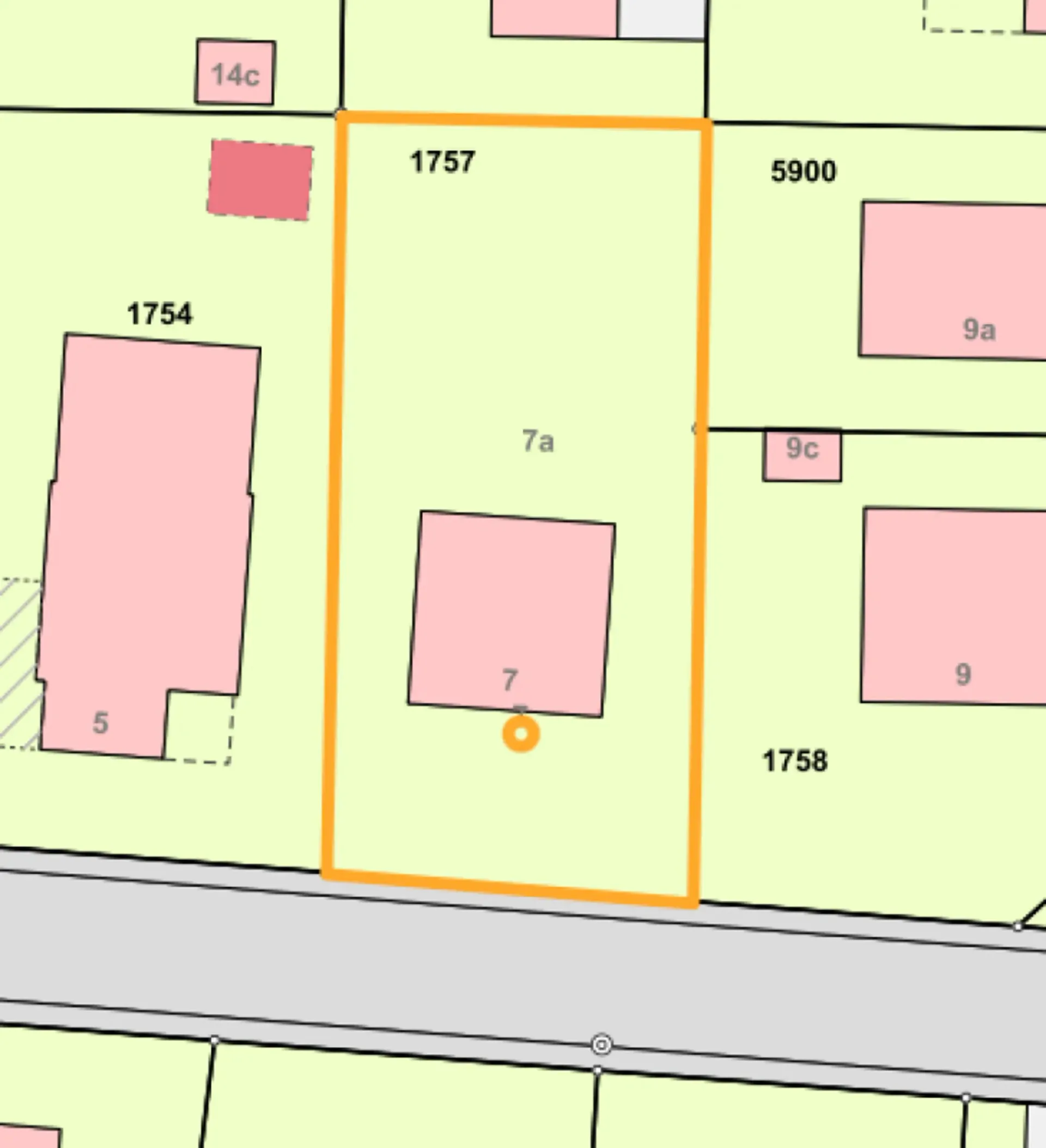 EFH mit bewilligtem Doppelhaus-Projekt - renovieren, ausbauen oder neu bauen
