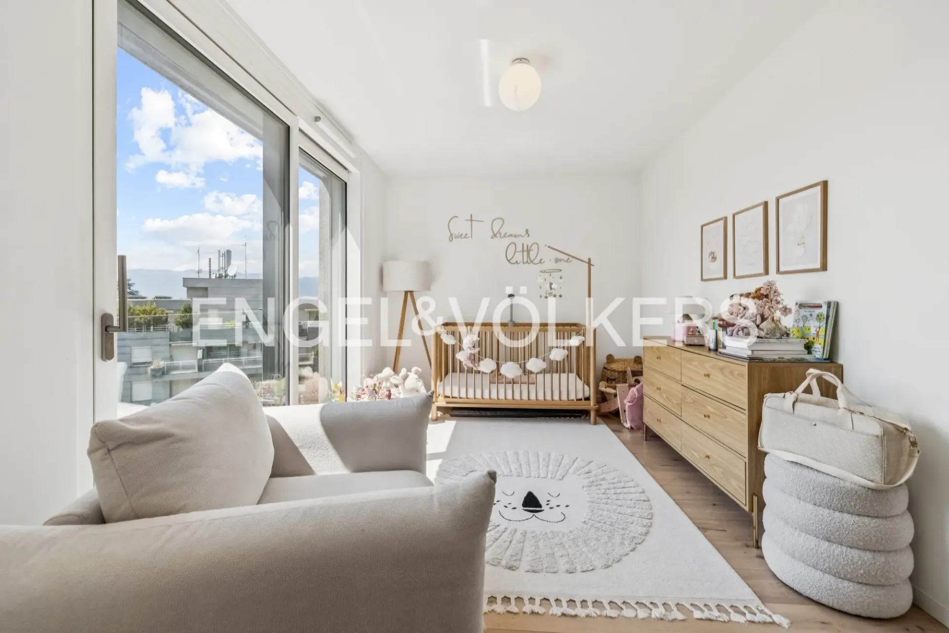 Moderne Wohnung von hohem Standard im Herzen von Vésenaz