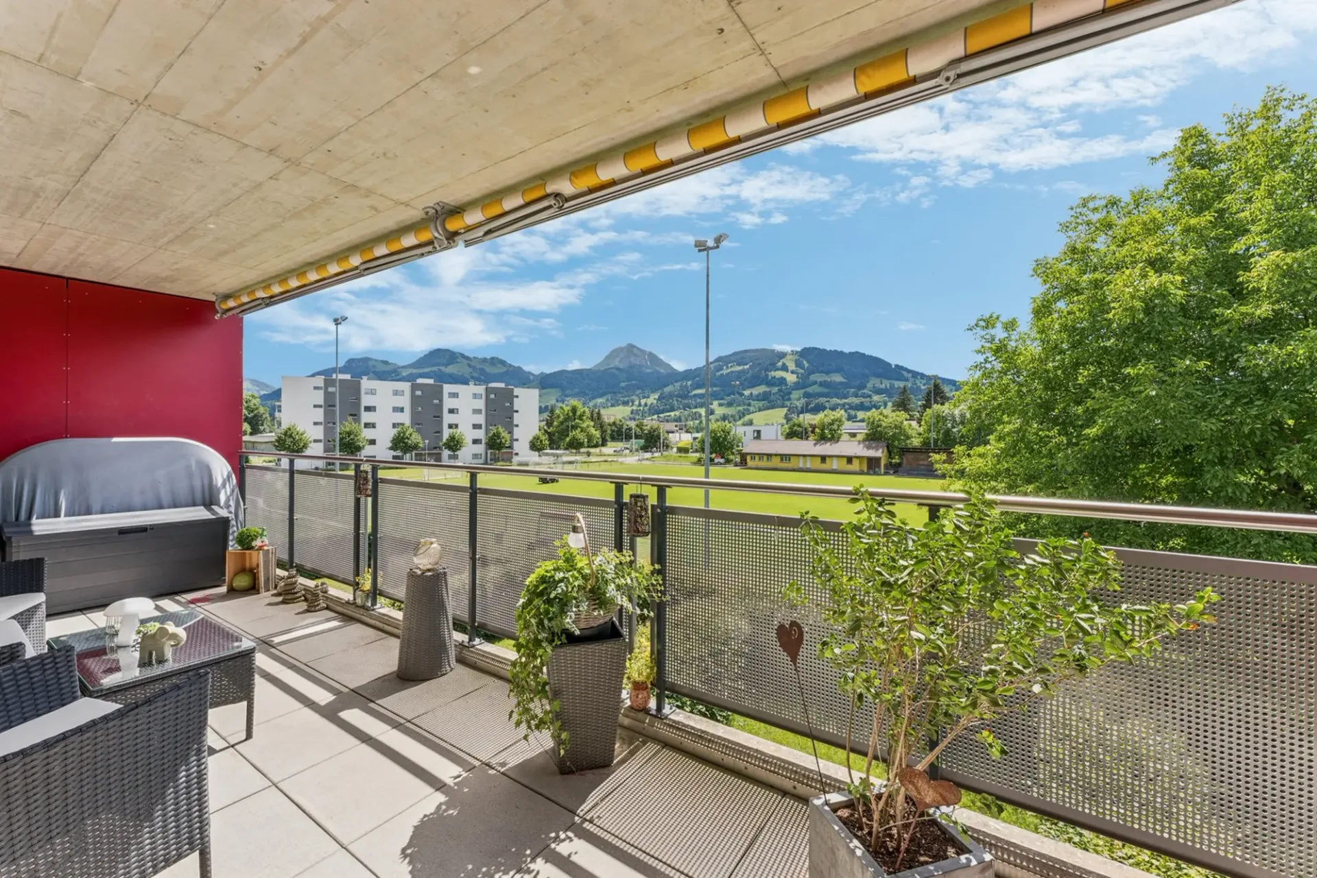 Schönes 3.5-Zimmer-Apartment mit 18 m² Balkon in La Tour-de-Trême
