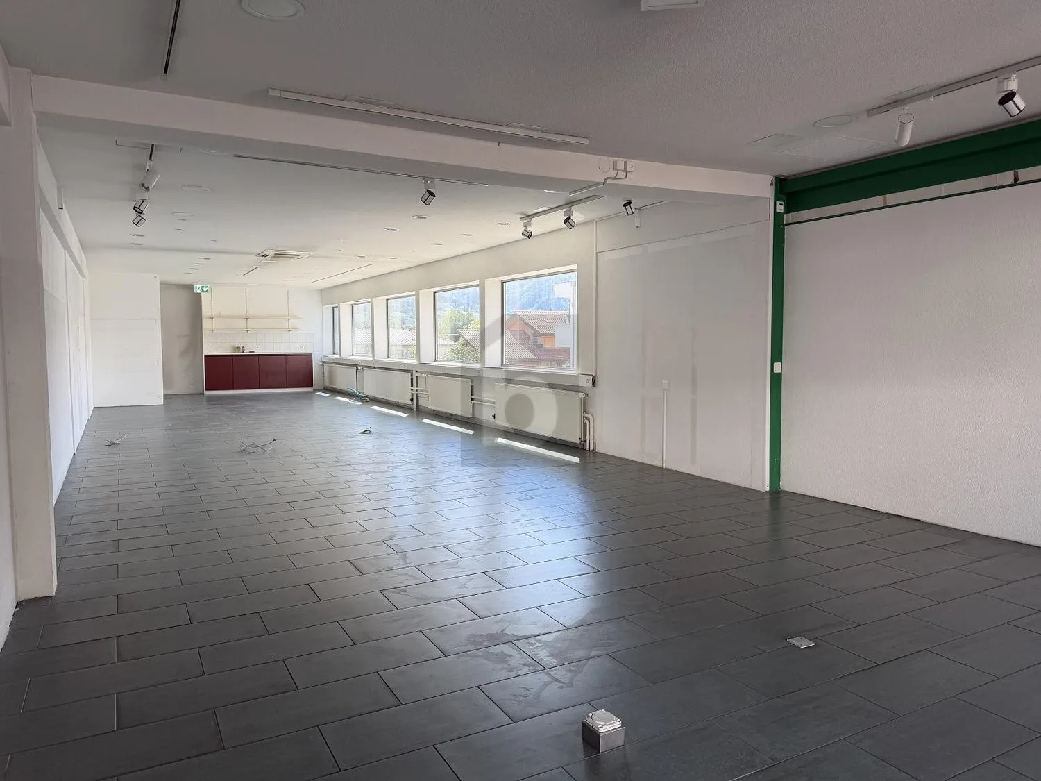 EMPLACEMENT STRATÉGIQUE ET ESPACES MODULABLES