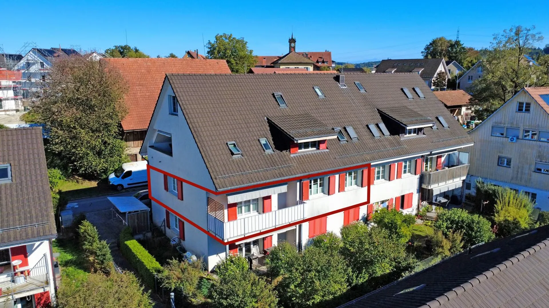 Grosszügige, durchdachte 4 ½-Zimmer- Wohnung, ruhiges Wohnquartier, inkl. 2 Tiefgaragenplätze