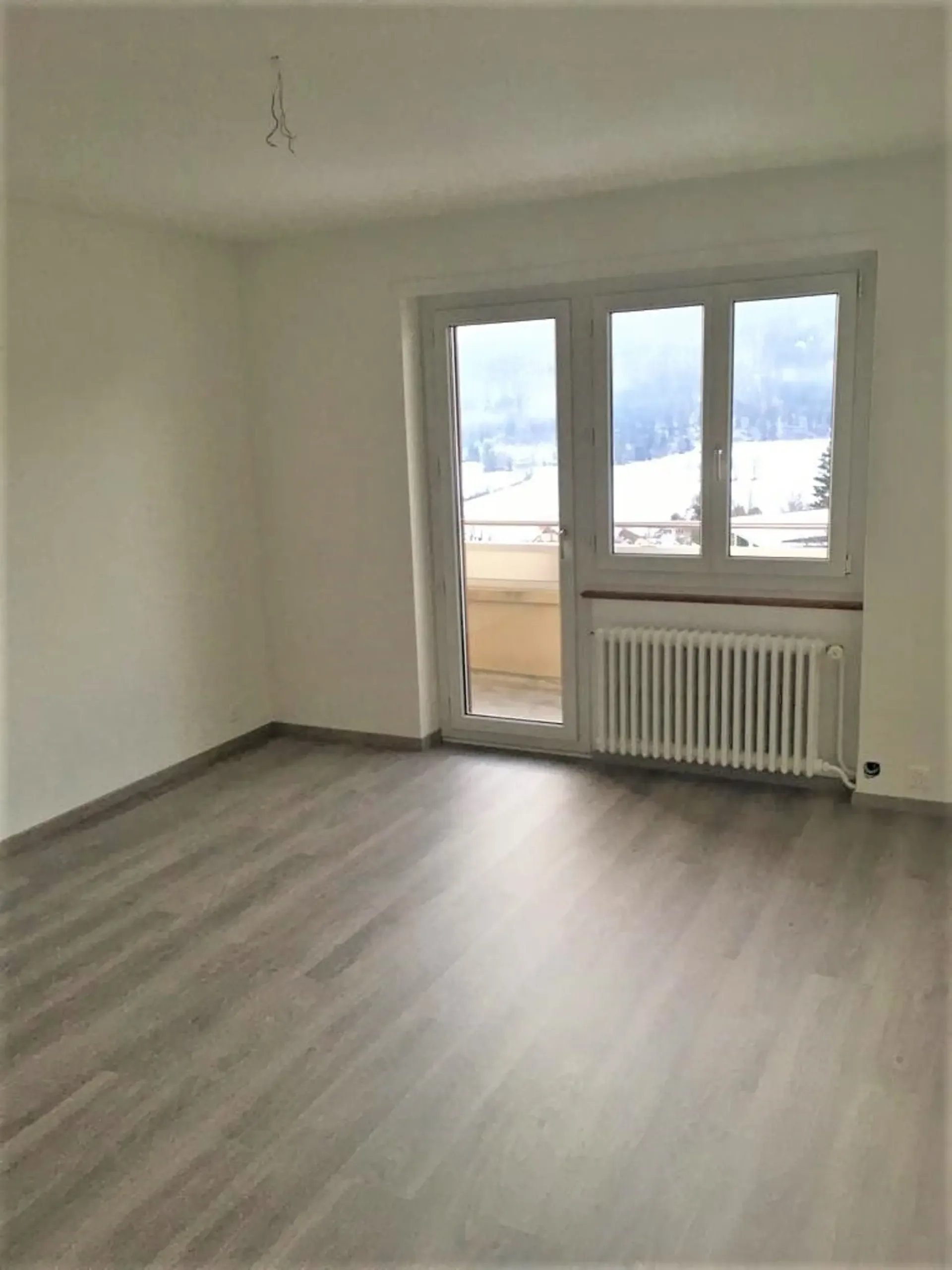 Zu vermieten: 3-Zimmer-Wohnung mit Balkon - Paul-Charmillot 80, St-Imier