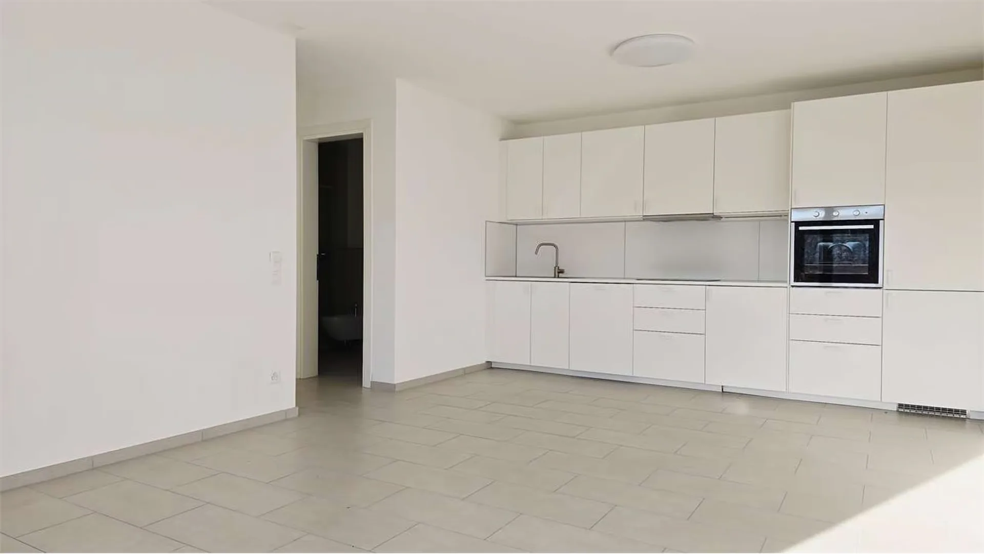 Moderno appartamento di 2.5 locali con terrazza e giardino - Vernate