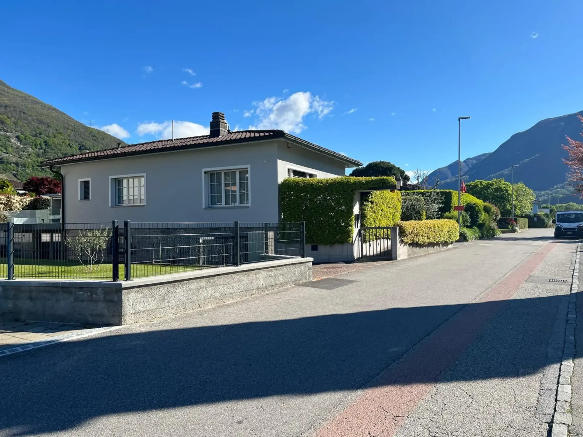Moderne Erweiterung, energetische Effizienz auf dem neuesten Stand und privater Pool