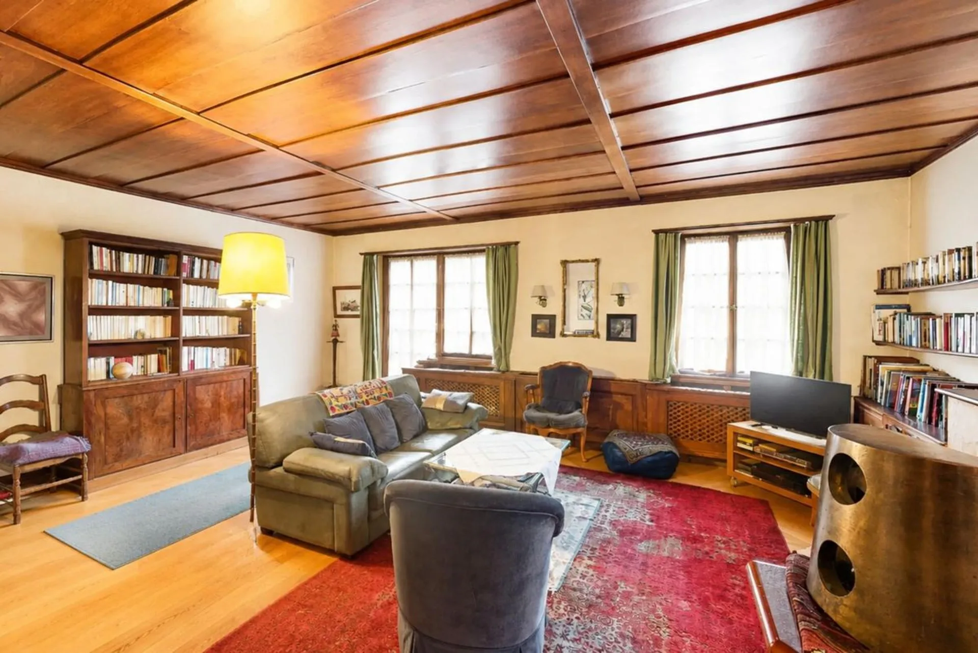 Charaktervolle 165 m² Wohnung