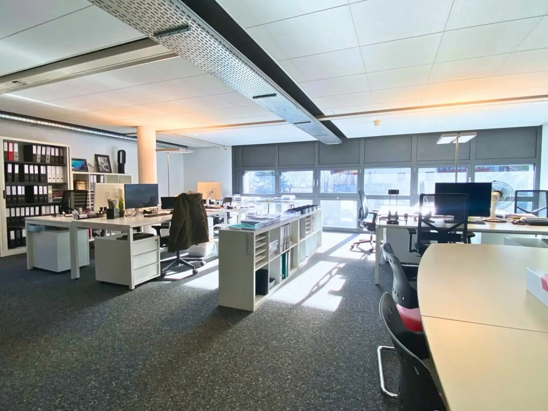 Bureaux, surface administrative