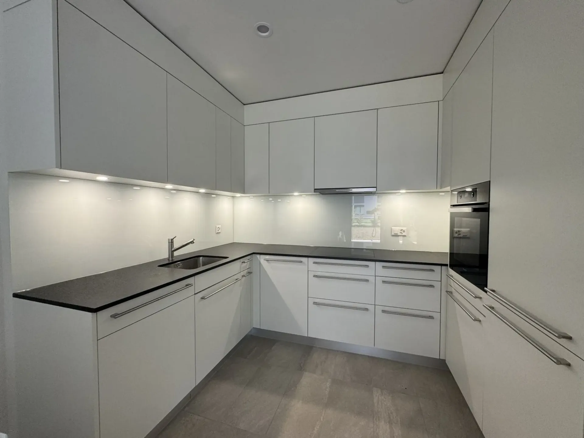 Moderne 2.5-Zimmerwohnung zu vermieten