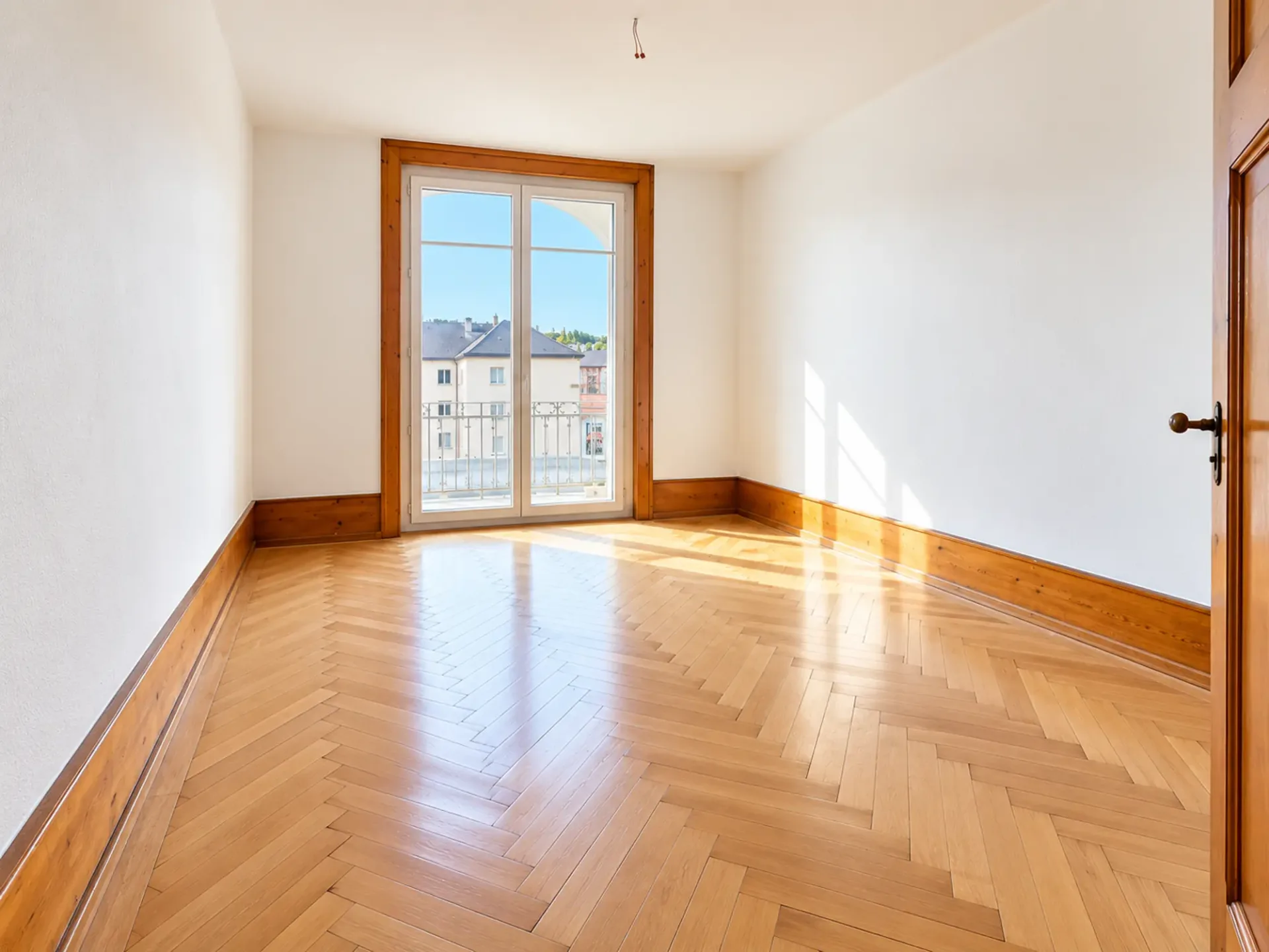 Superbe appartement de 2 pièces rénové avec un balcon