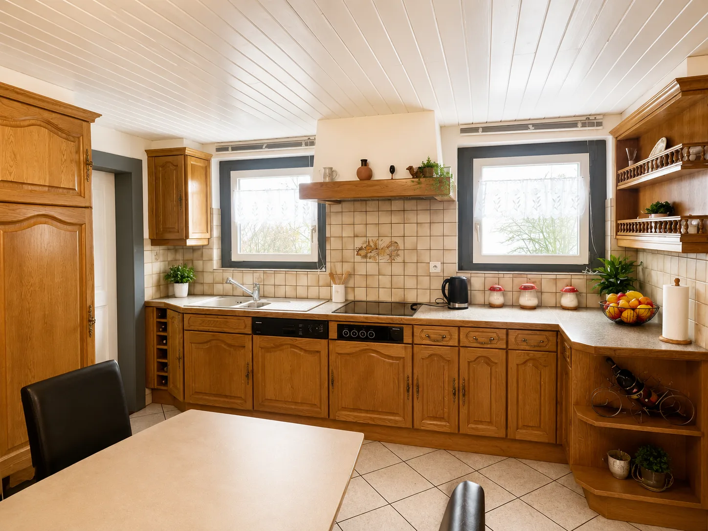 Zu vermieten – Geräumige 4.5-Zimmer-Wohnung in La Joux (FR)