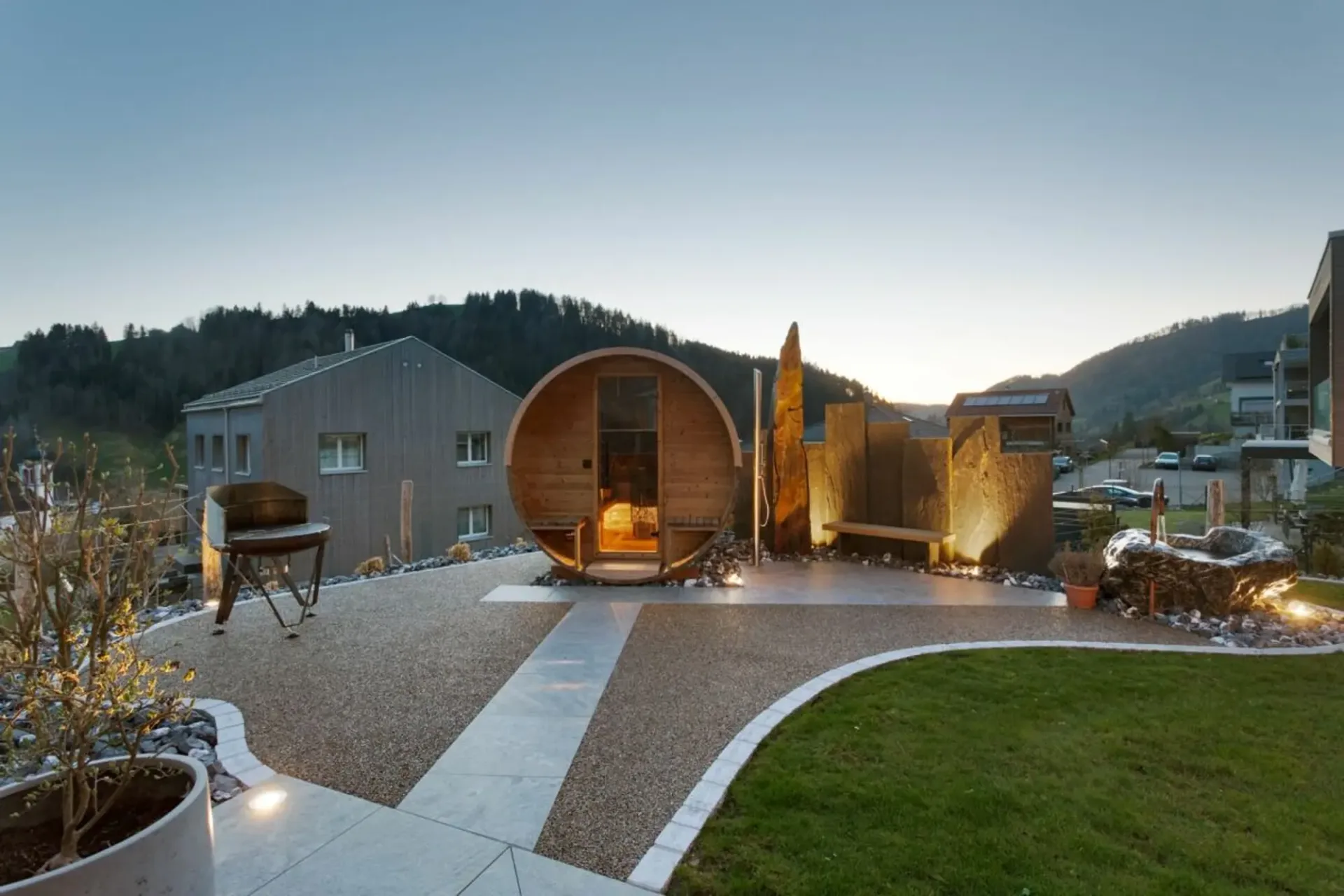 EXCLUSIVE, SELF-SUFFICIENT AND ABSOLUTELY PRIVATE: UNIQUE PROPERTY NEAR HERISAU