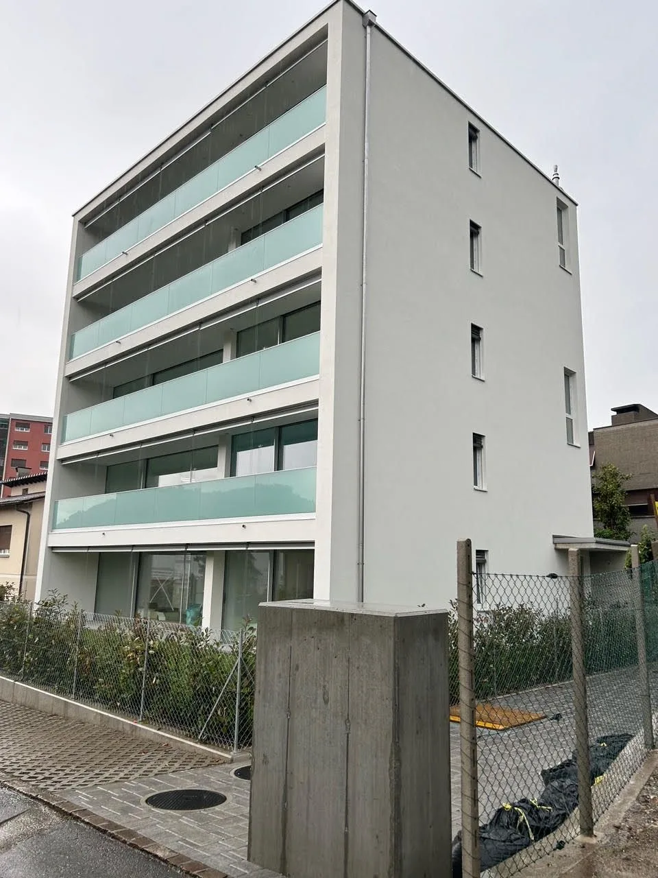 Modern and Comfortable 4.5-Room Apartment in Vacallo: Space, Luxury and Comfort