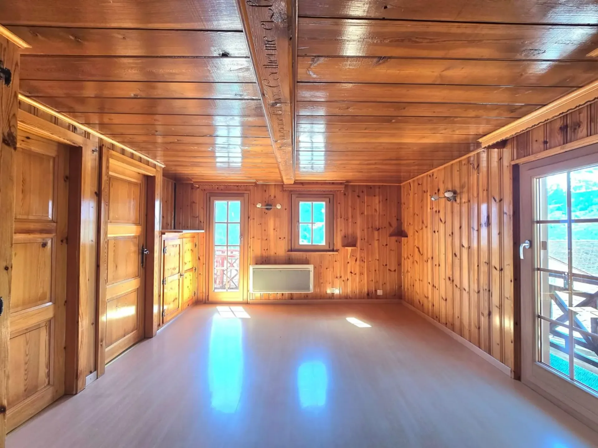 Charmantes Wohnung mit Terrasse, Panoramablick und Garage in St-Martin, Val d'Hérens