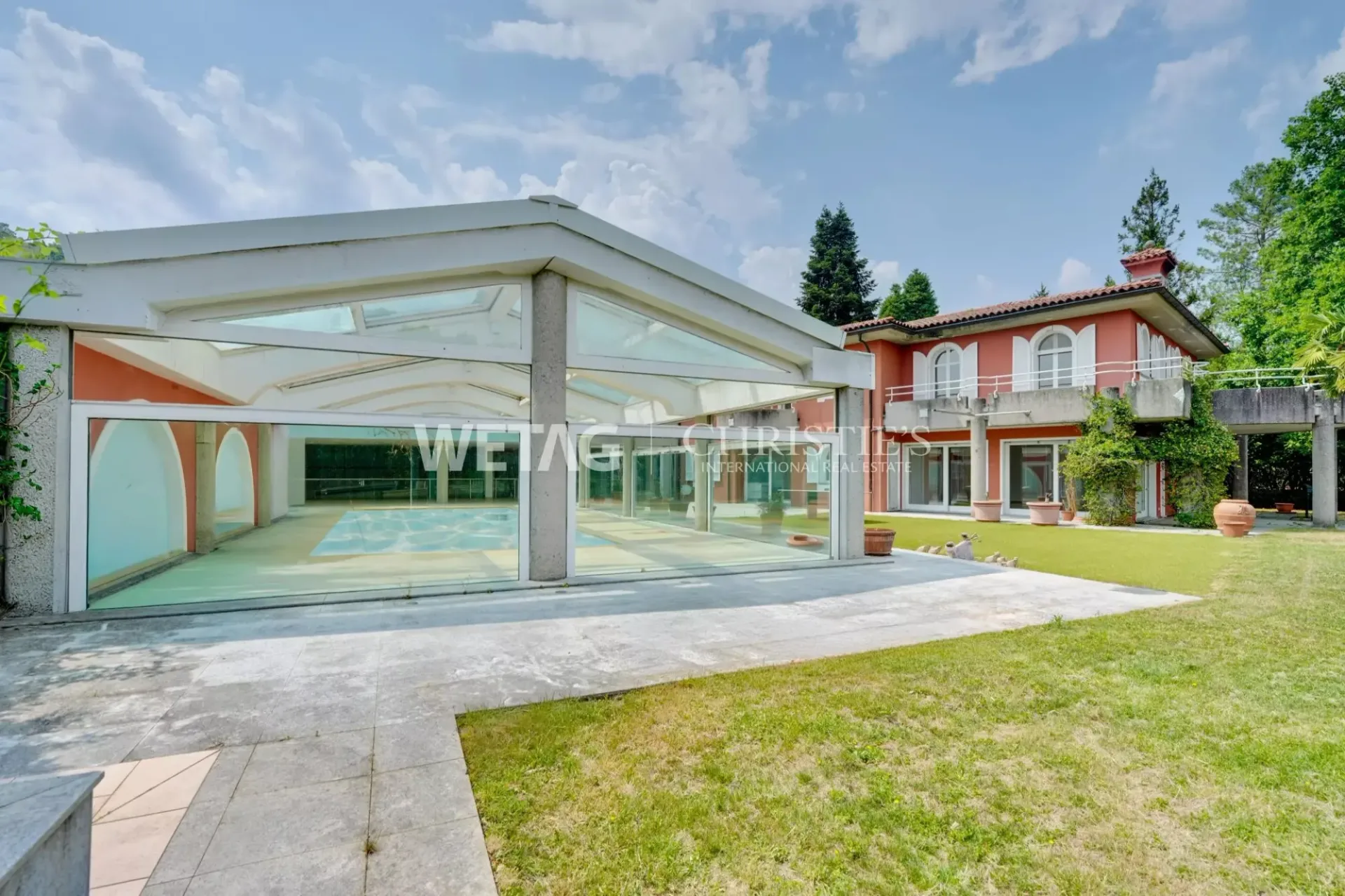 Fitness & Entspannung ? die perfekte Kombination in dieser Villa zum Verkauf in Carona