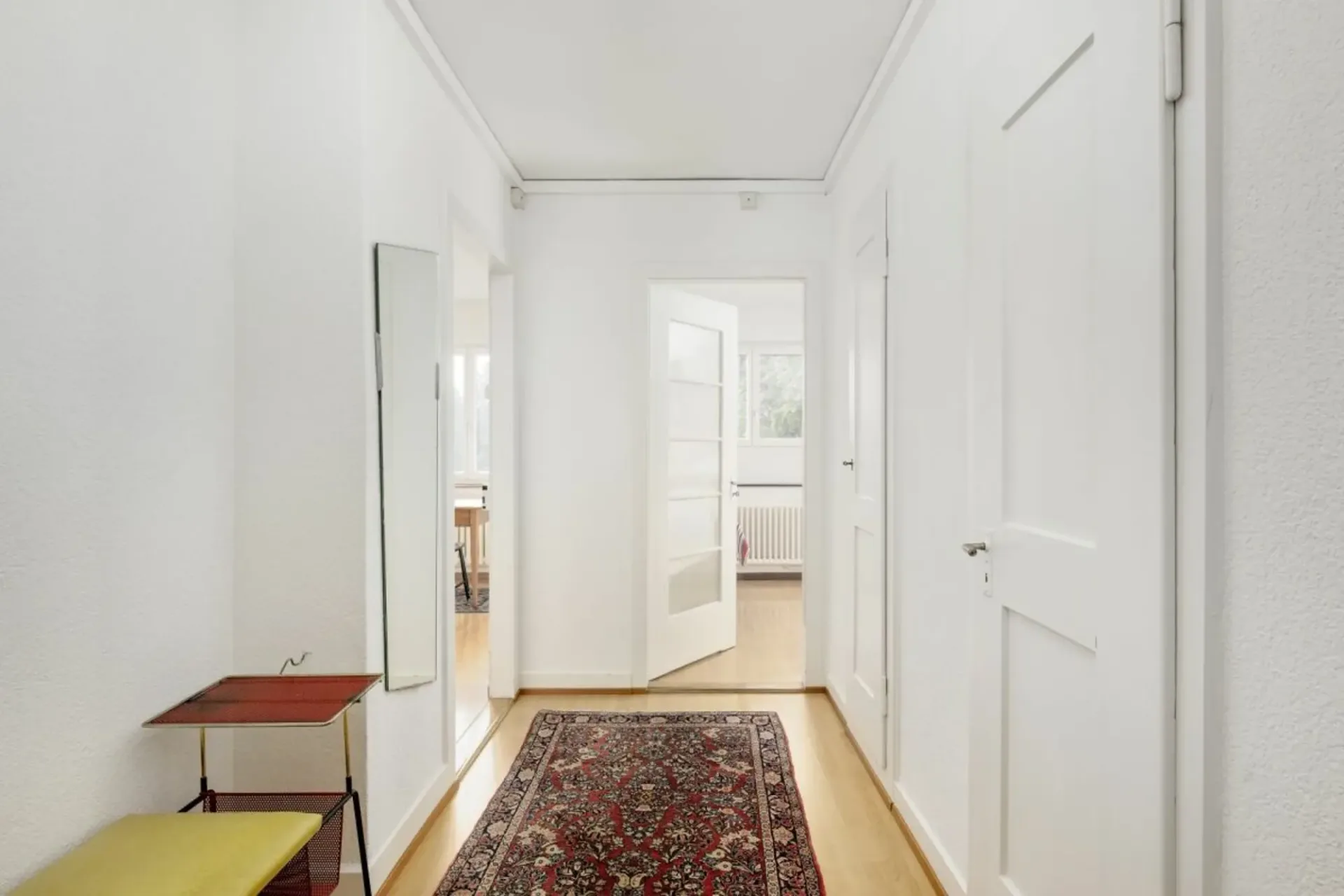 Charmant appartement 2.5 pièces - Votre oasis de bien-être dans le district 9