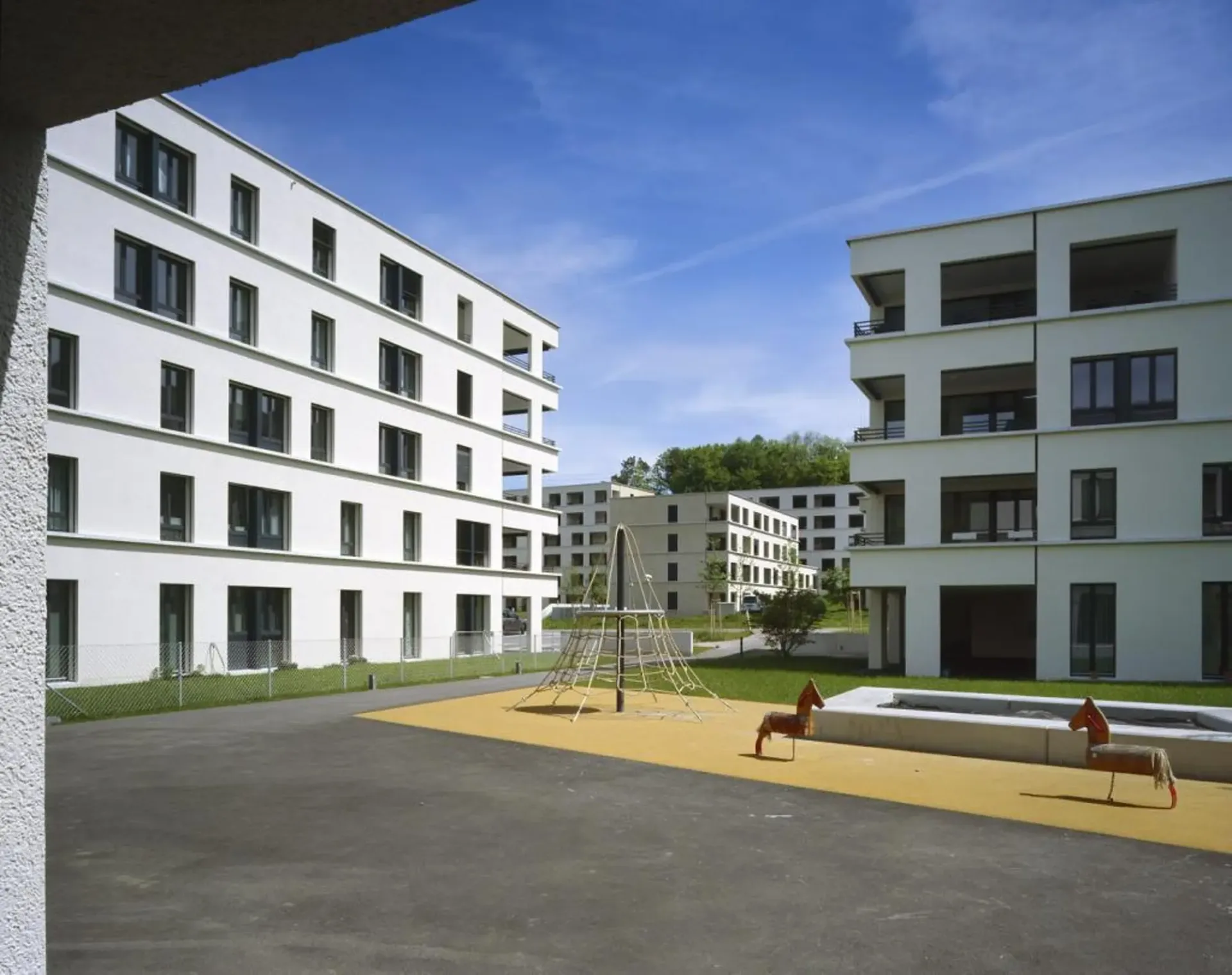 Ihr neues Zuhause in Adliswil - moderne Wohnung mit Loggia