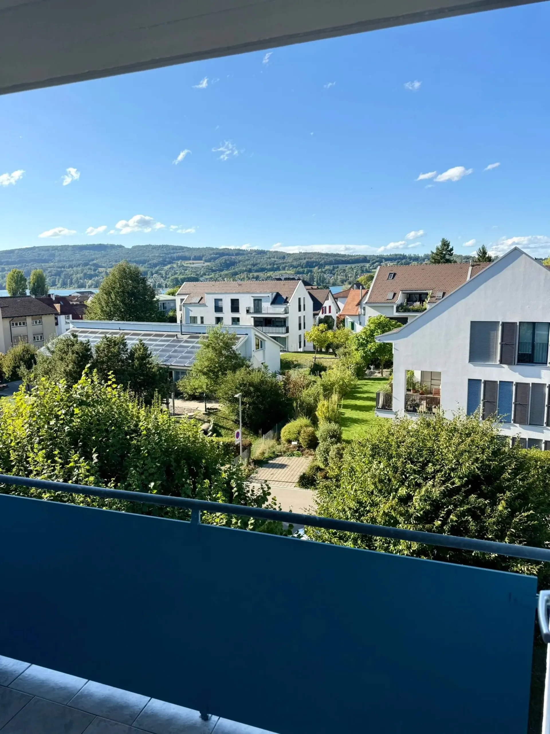 Helle 3.5-Zimmer-Wohnung mit Balkon in ruhiger Lage – Steckborn