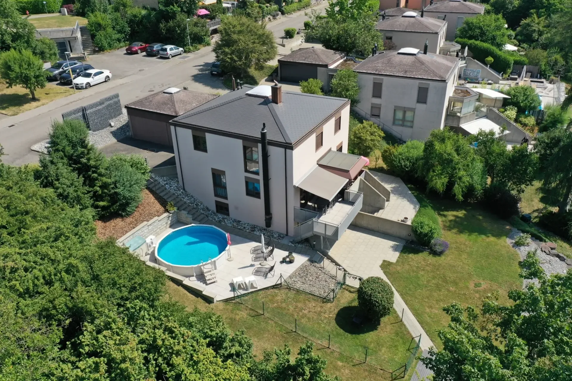 Geräumige, vollständig renovierte Einfamilienvilla